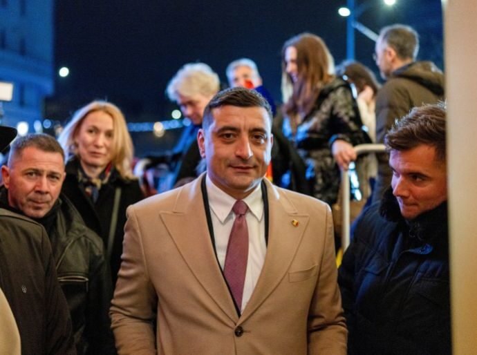 2025 04 29T142421Z 914833468 RC2MGBAG6AI7 RTRMADP 3 ROMANIA ELECTION FASCISM 1746120901