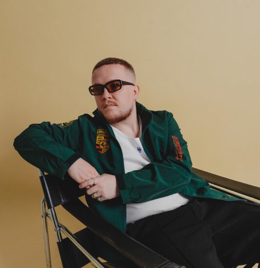 press shot chris stussy