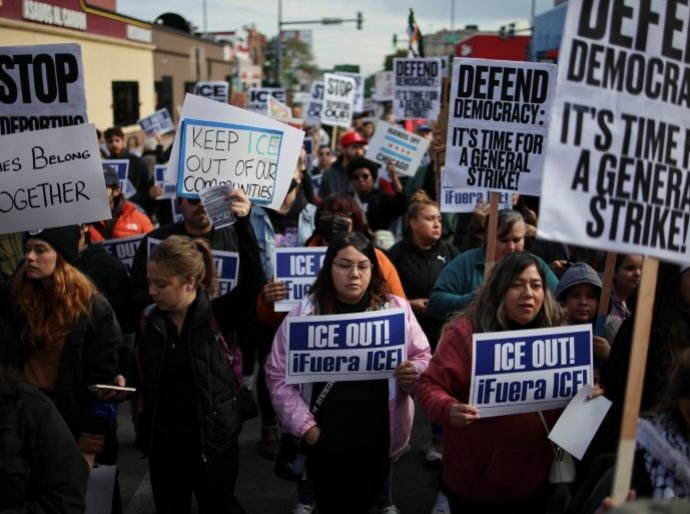 2025 10 25T173540Z 1731593758 RC25JHAZJH8B RTRMADP 3 USA TRUMP CHICAGO 1761899257