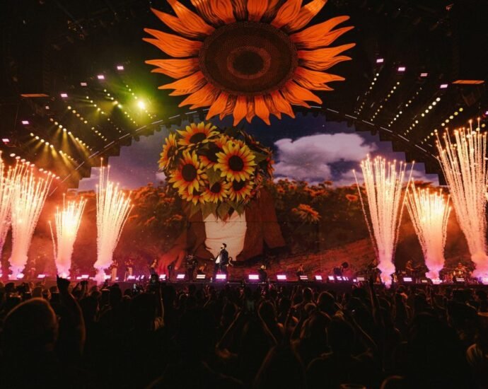 Jay Wheeler deslumbra con Girasoles en su regreso al Coliseo de Puerto Rico 2 2048x1365 1 1080x720
