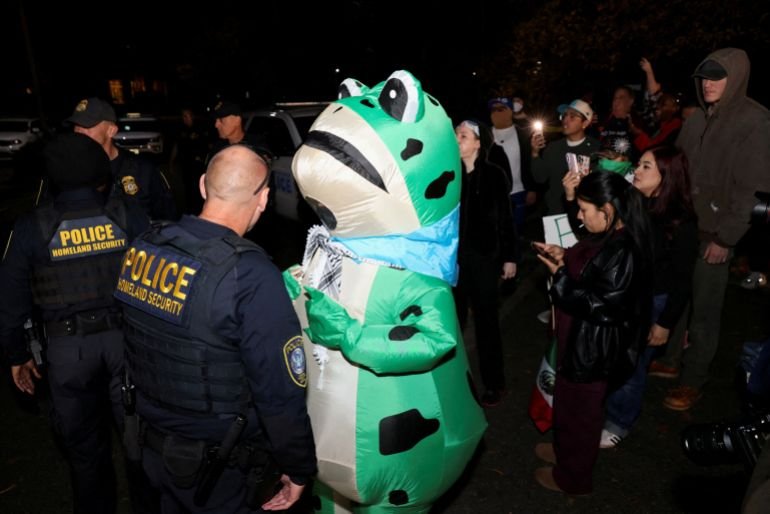 2025 11 17T140502Z 591531227 RC21YHAZXNJU RTRMADP 3 USA TRUMP CHARLOTTE 1763451855