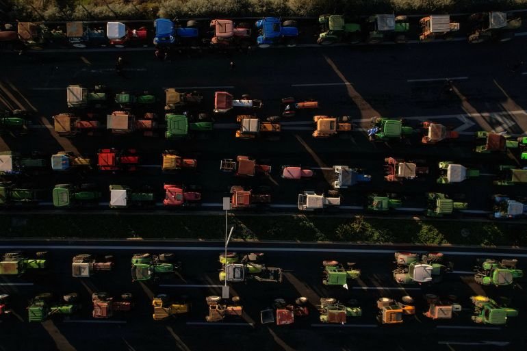 2025 11 30T154317Z 338115652 RC237IA27AYC RTRMADP 3 GREECE PROTESTS FARMERS 1764564069