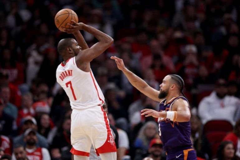 AFP 20251206 2250253222 v2 MidRes PhoenixSunsVHoustonRockets 1765015729