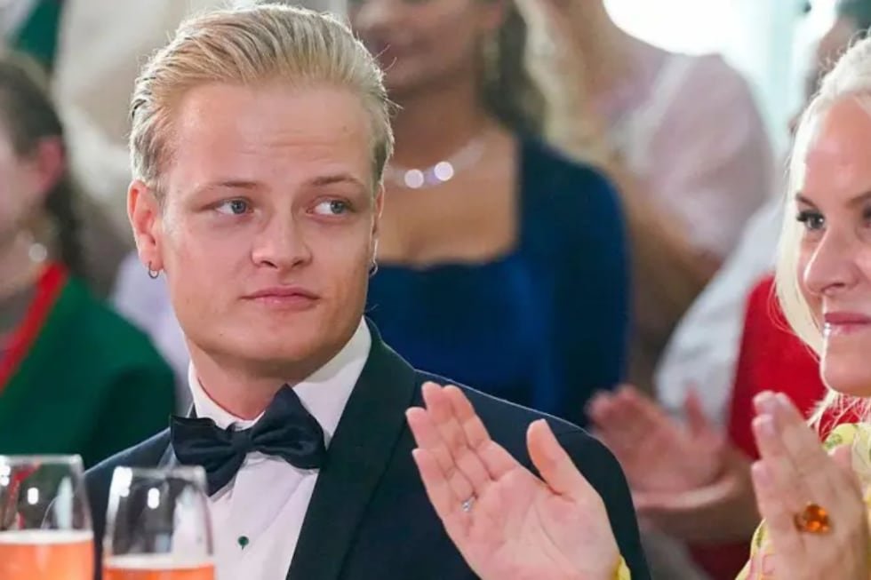 AVPAAVEX7FBFFIULHX7JYXWGO4