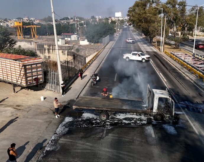 RNB2E3KTYBHVZN5Q7RPV7BQ7LU