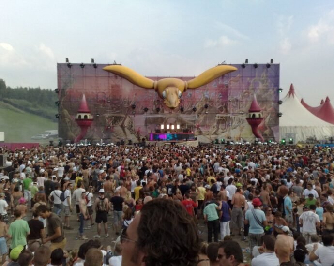 carl cox ibiza unvrs week 2026